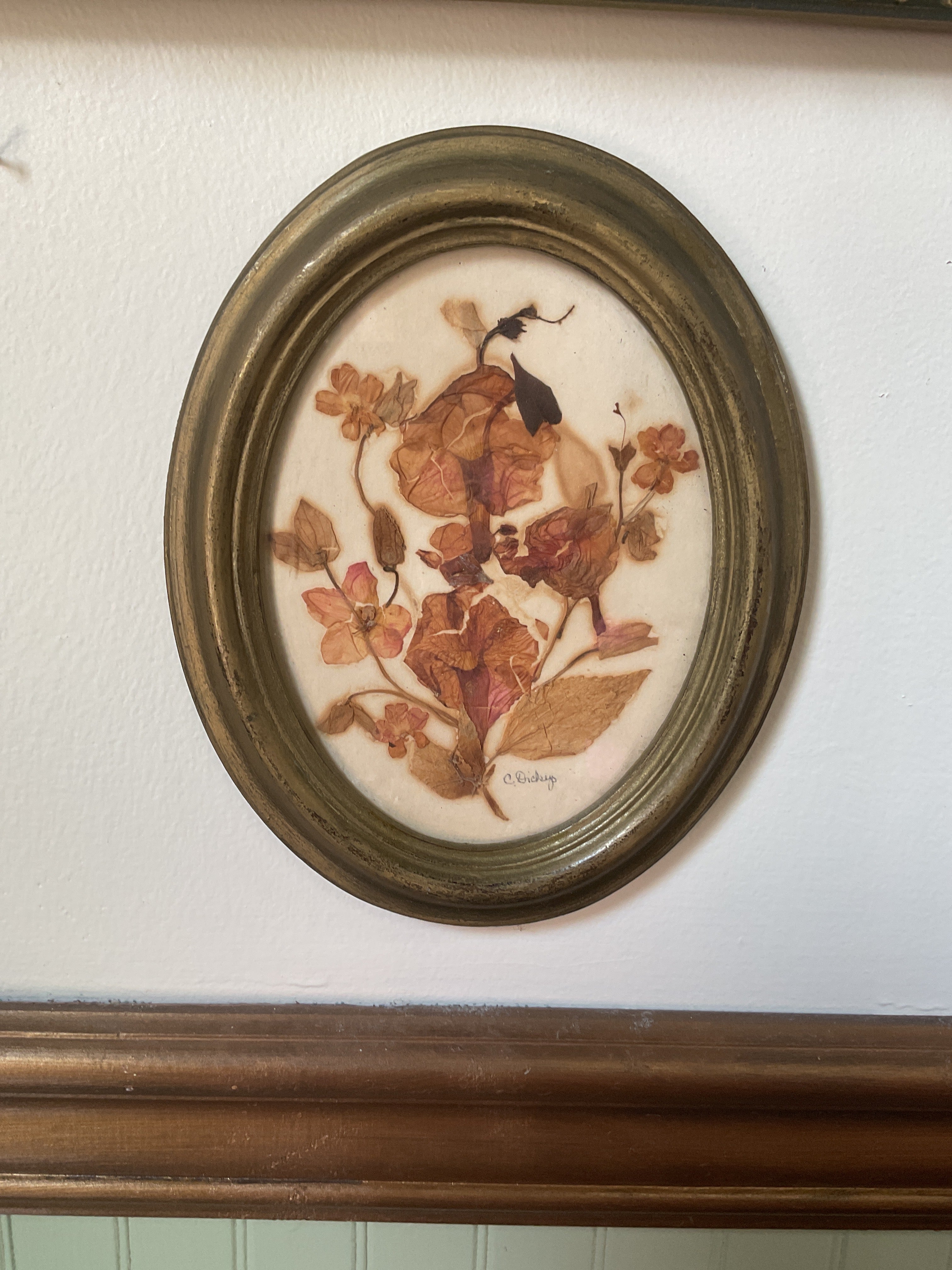 Vintage Pressed Flower Art in Oval Frame