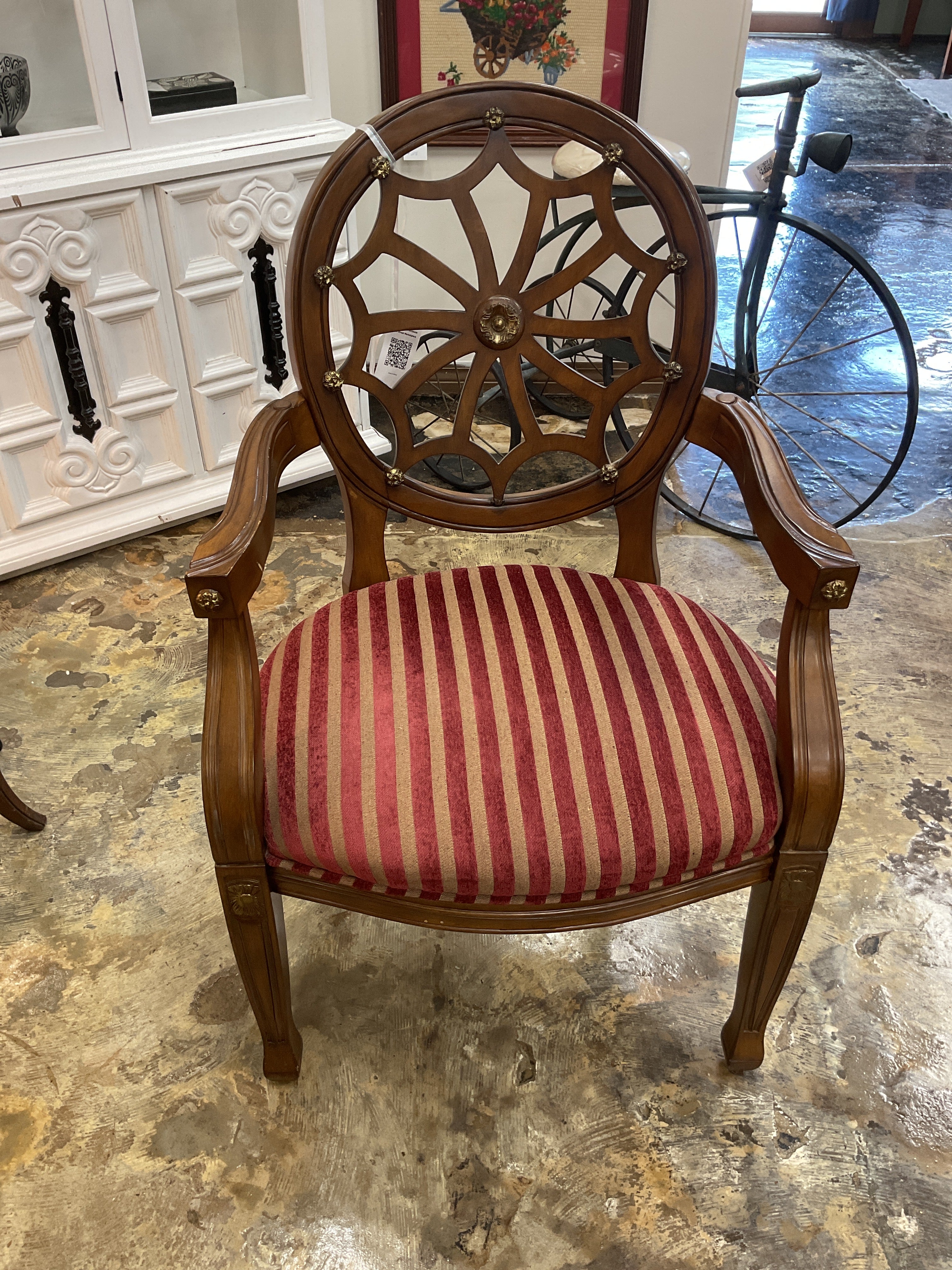 Traditional Chair