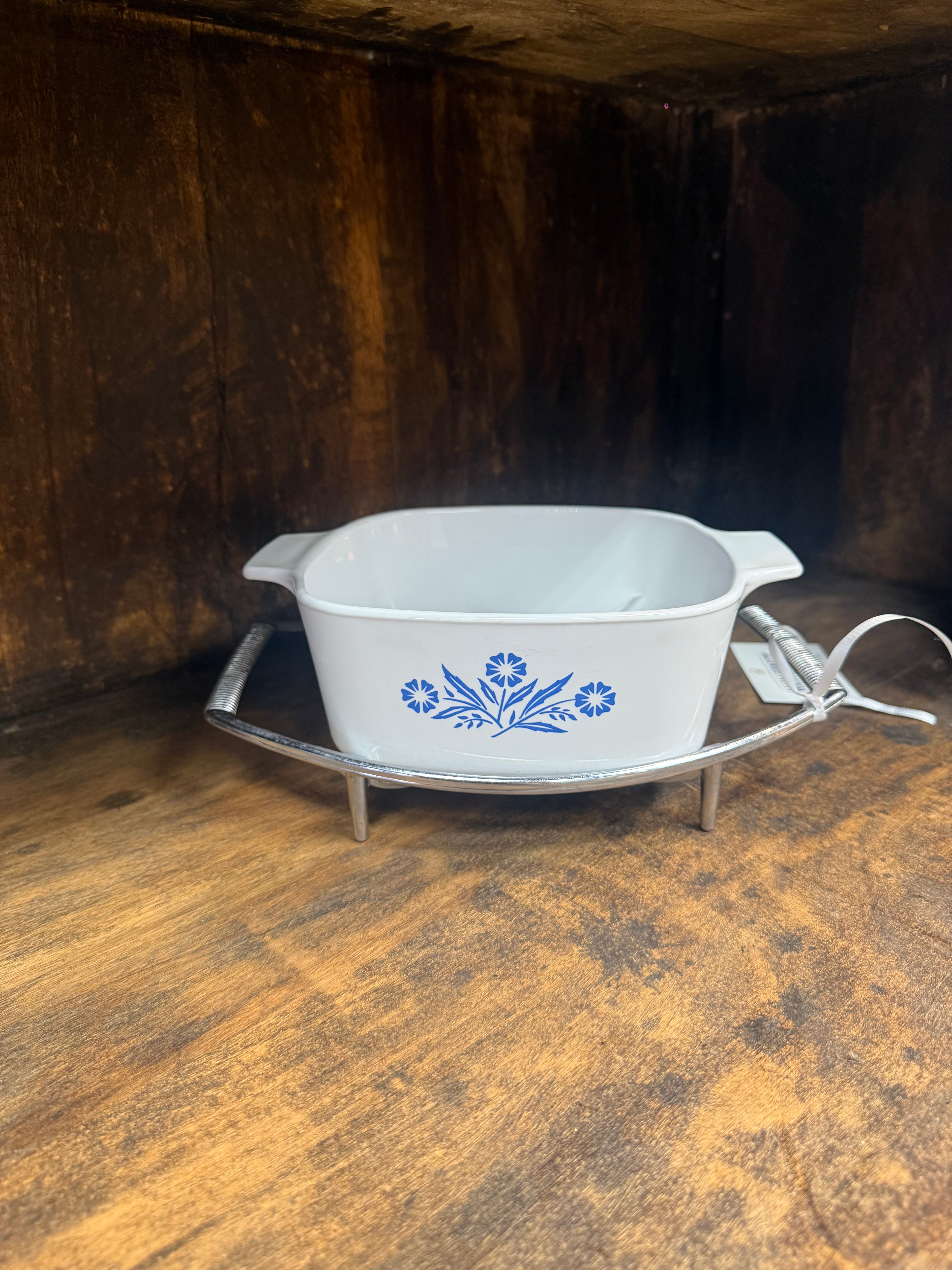 Vintage Corning Ware A-1½-B 1.5 Qt Cornflower w/P-11-M Cradle No Lid USA